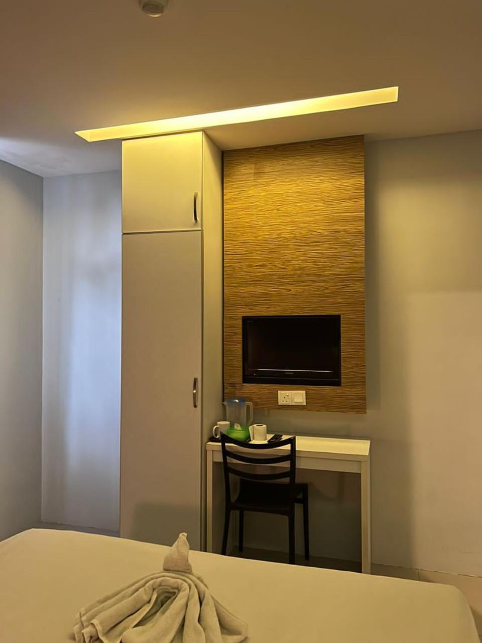 Bangi Business Hotel Kampong Sungai Ramal Dalam Экстерьер фото