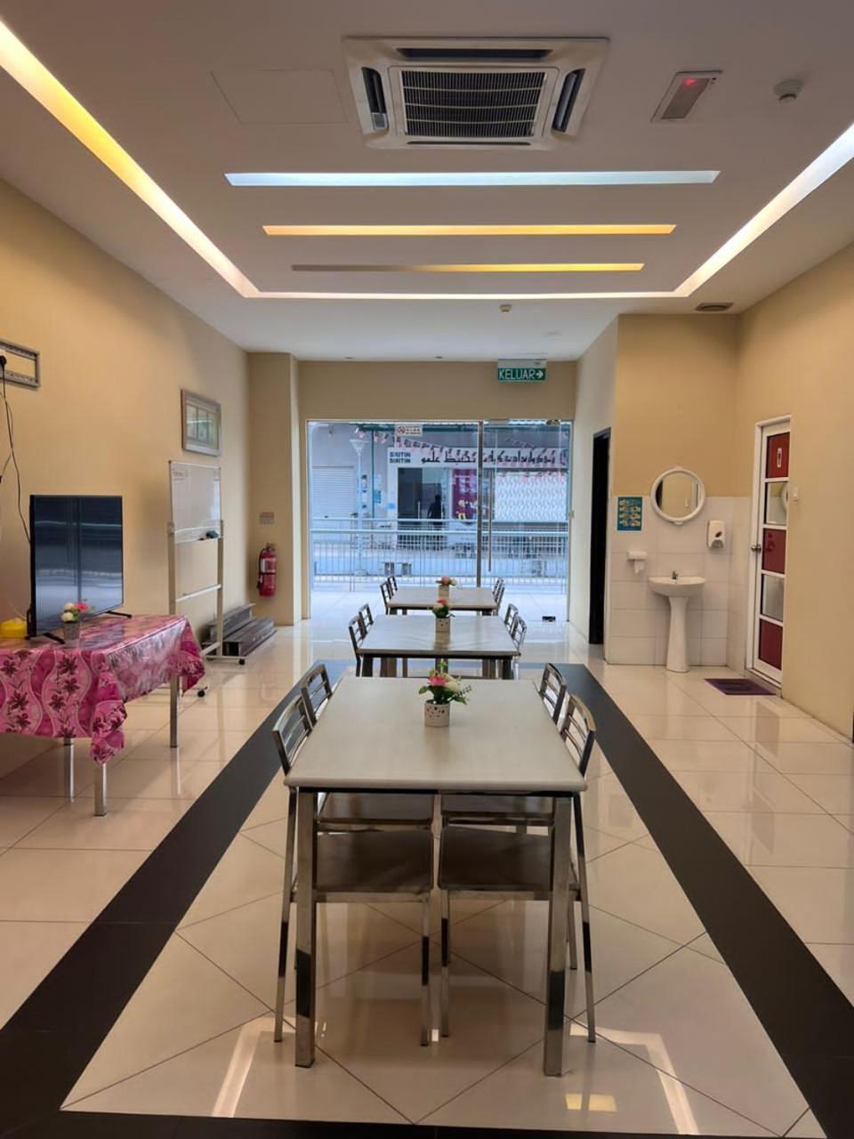 Bangi Business Hotel Kampong Sungai Ramal Dalam Экстерьер фото